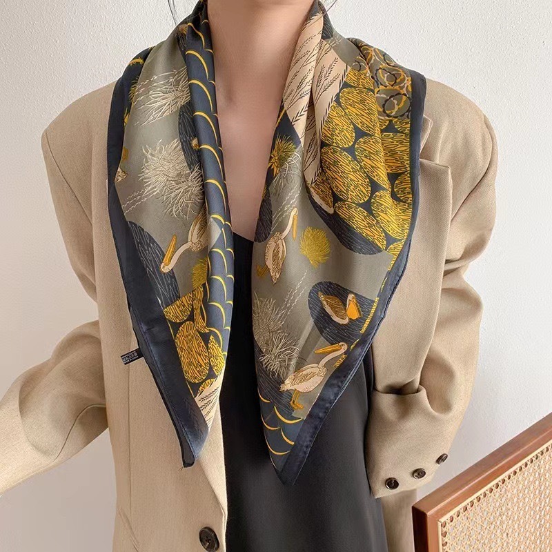 Ethnic Fashion Design - Luksusowa jedwabna apaszka vintage, modna damska
